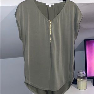 Green shirt with zipper